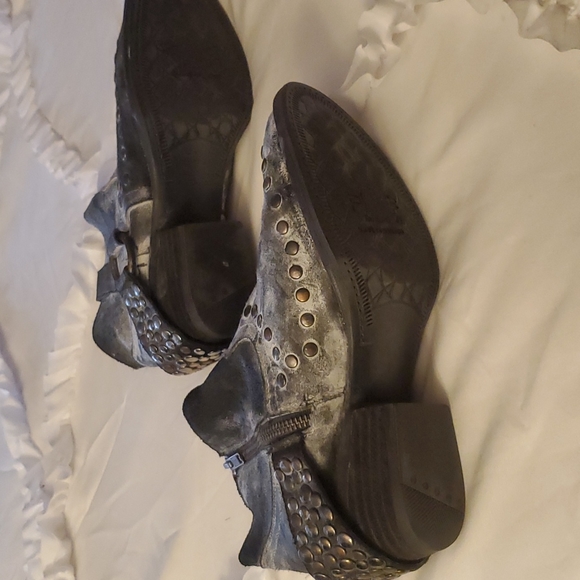 Western boots - Picture 3 of 4